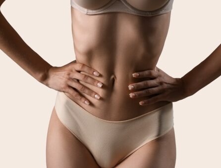 Кріоліполіз чи ліпосакція – що вибрати? | Анакосма Кріоліполіз чи ліпосакція – що вибрати?